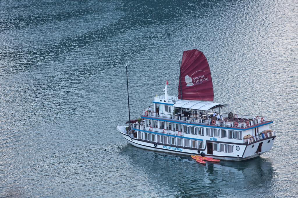 Halong bay cruises