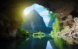cave tour Ninh Binh