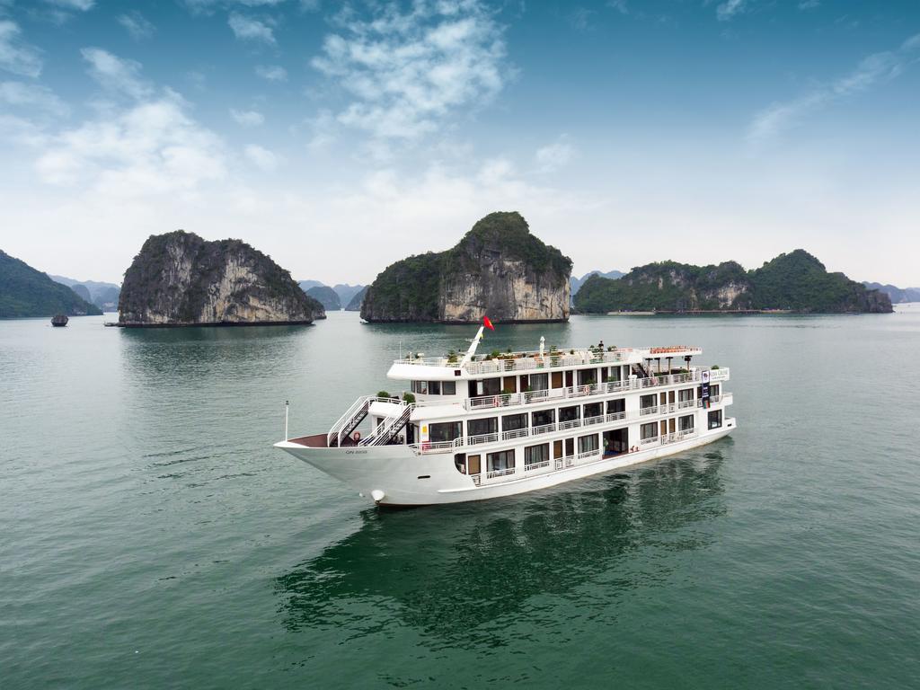 cruises Halong bay