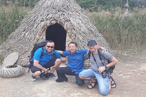 hire tour guide Vietnam