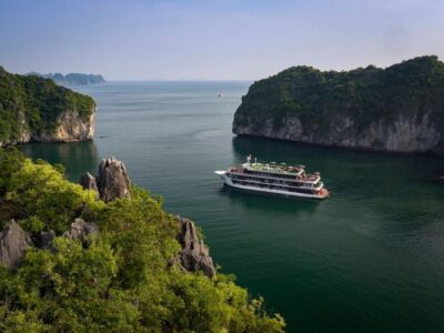 Dora cruise halong bay
