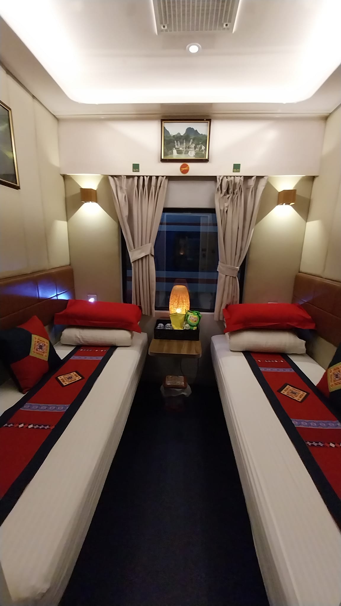 train Hanoi to Sapa