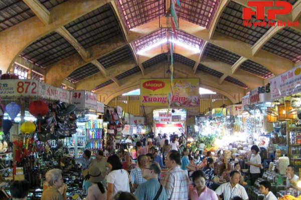Bai Chay Night Market