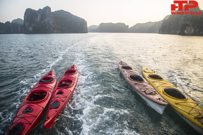 Kayaking in Tuan Chau
