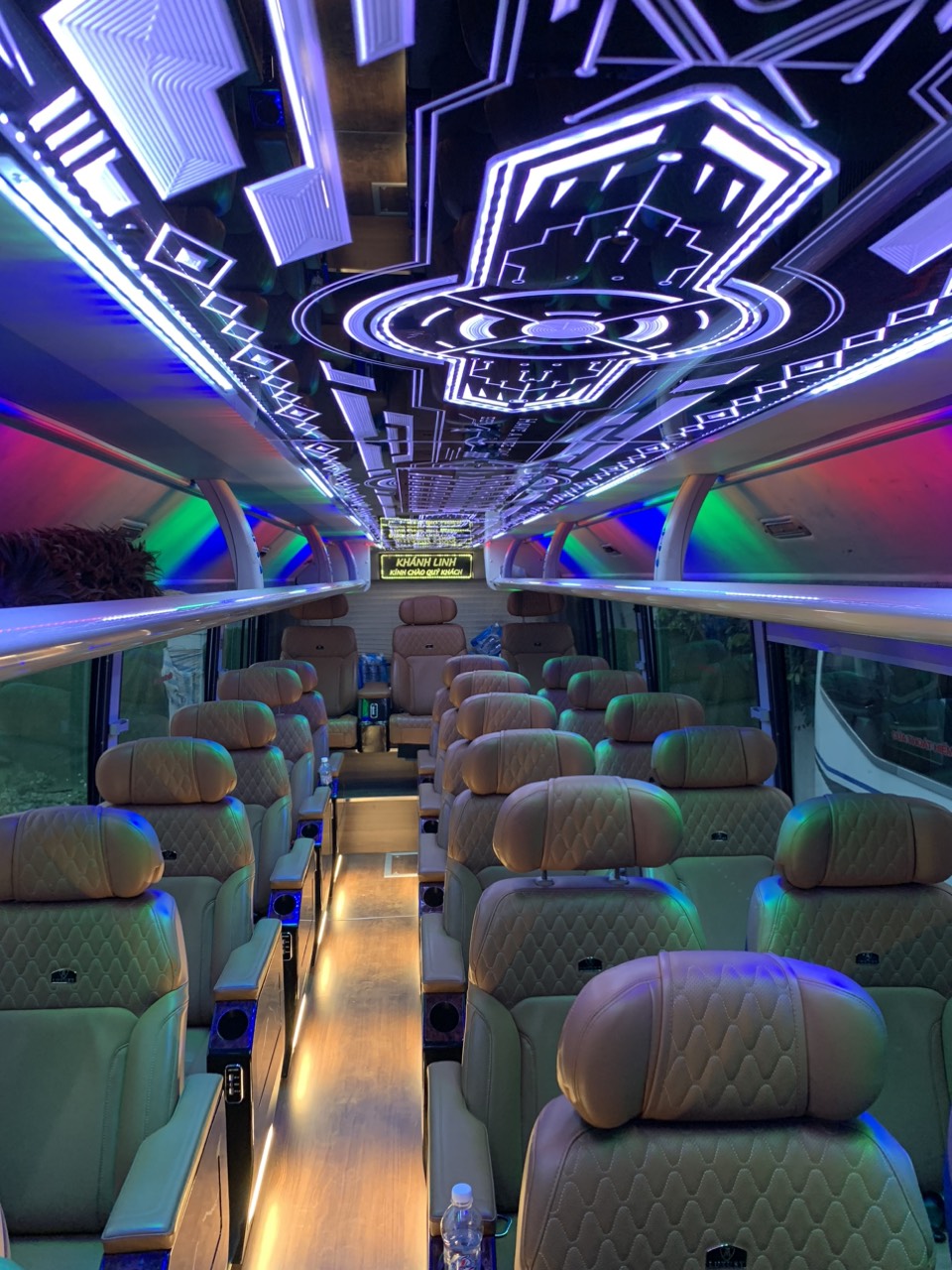 limousine tickets Halong bay Hanoi